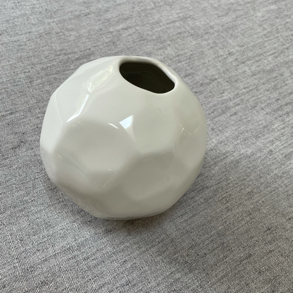 White faceted small vase